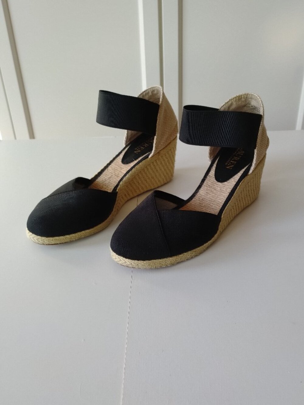 Ralph Lauren  Charla Wedge Espadrilles Black, size 8M